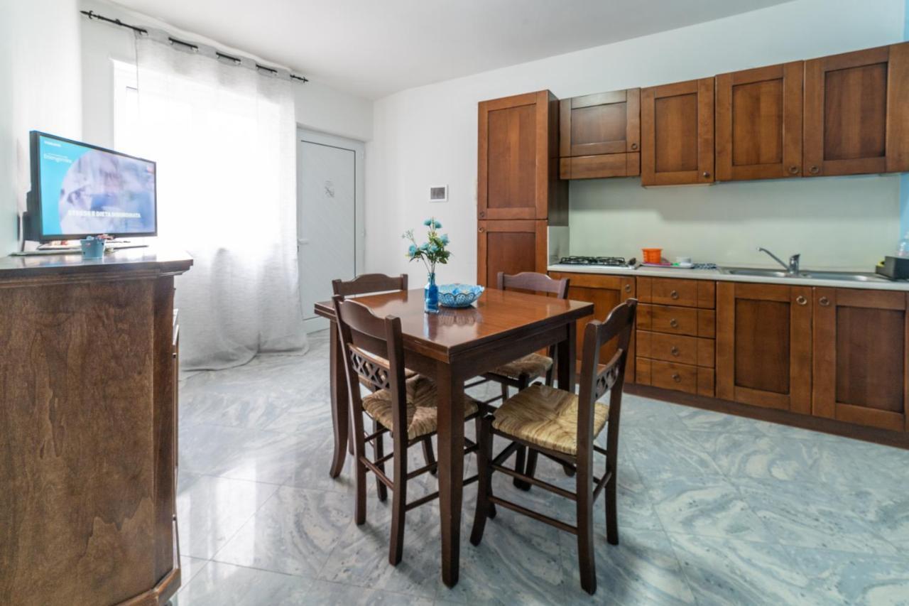 Tirreno Villa Otranto Bagian luar foto