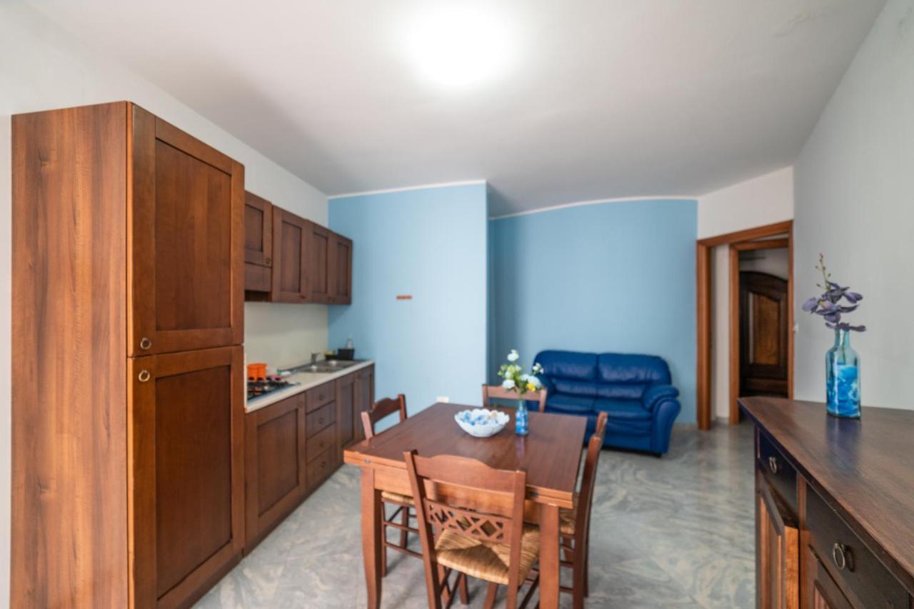 Tirreno Villa Otranto Bagian luar foto